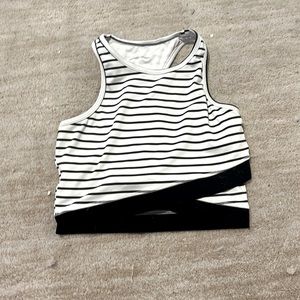 PREPPY WORKOUT CROP🌊